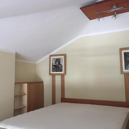 סבטי סטפן Villa Sara Guesthouse חדר תמונה