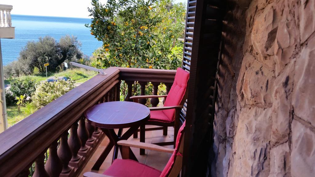 סבטי סטפן Villa Sara Guesthouse חדר תמונה