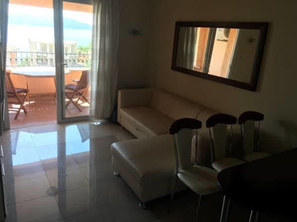 סבטי סטפן Villa Sara Guesthouse מראה חיצוני תמונה